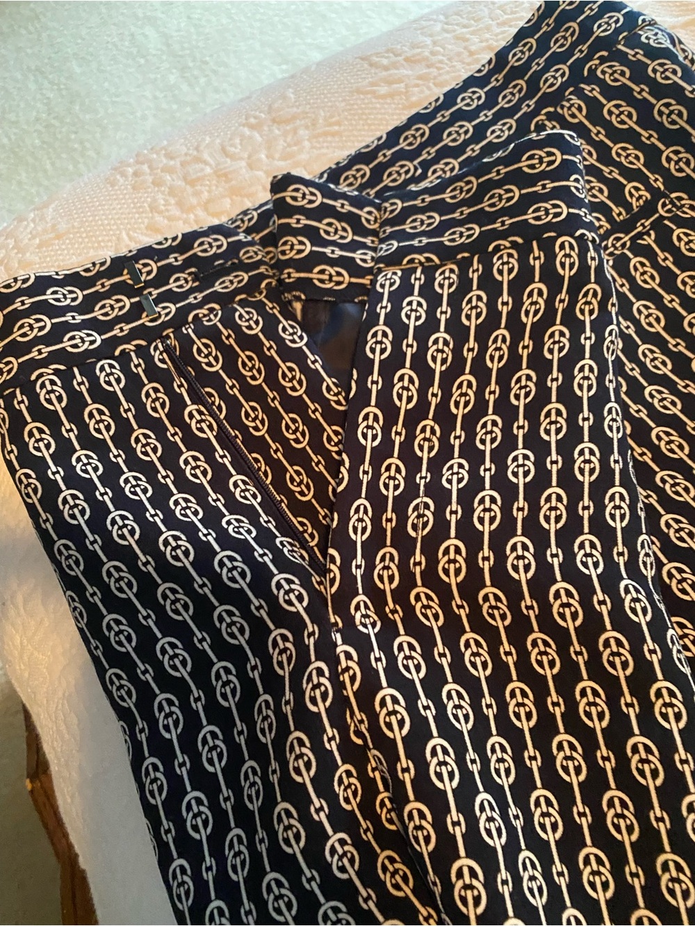 Ann Taylor Factory Navy and White Chain-Link Print pant - Picture 13 of 15